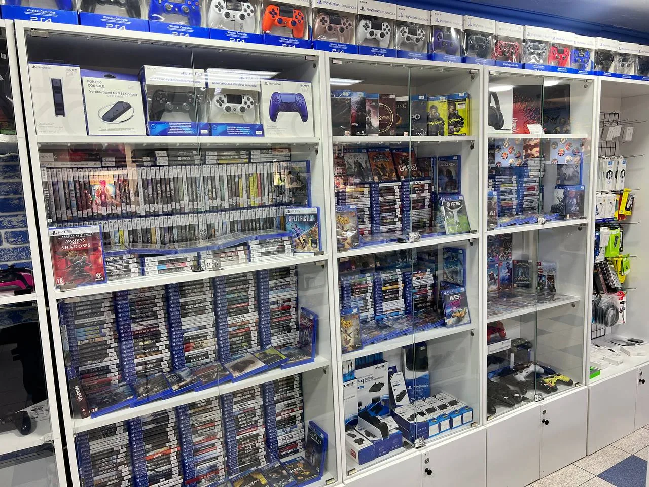 Игровые диски и цифровые игры в магазине Чит-код